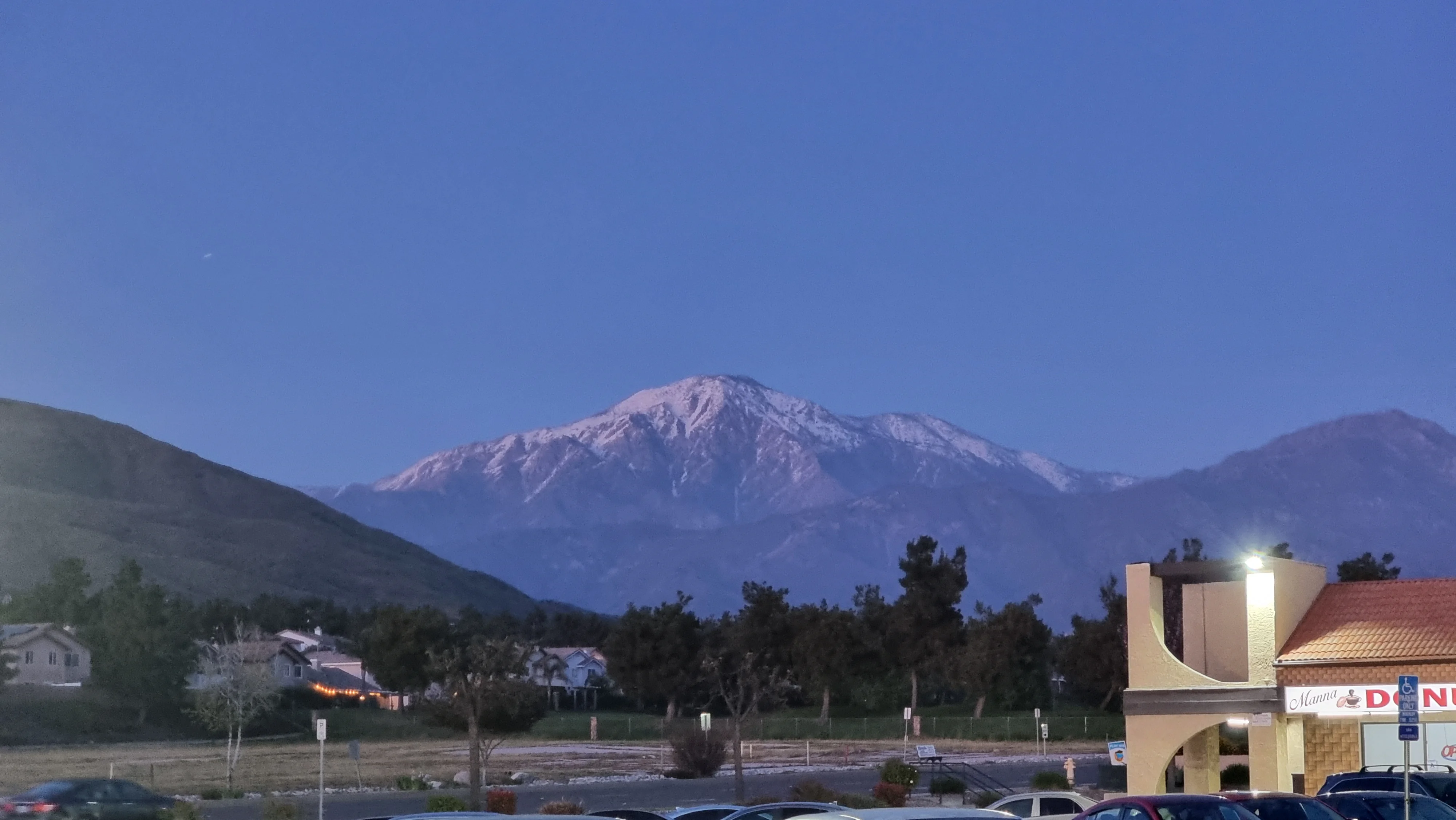 Mountain (Yucaipa, California, USA) Photo Taken by Punyapat